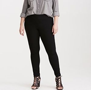 Pixie Pant - Black Millennial Stretch